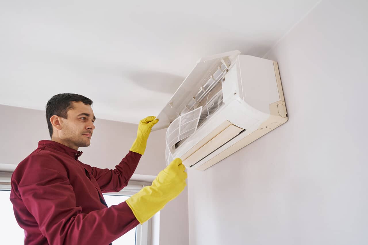 Preparing Your HVAC System for the Winter: Expert Tips for Optimal Performance and Efficiency
